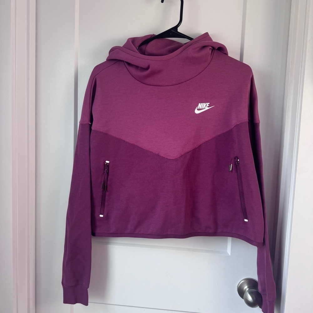 Nike Tech Fleece Cropped Hoodie Plum Berry CJ3871-528 Size S